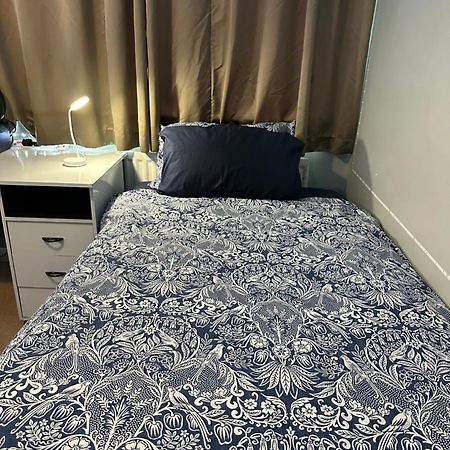 Апартаменти London Gateway Get-Away Гаунслоу Екстер'єр фото